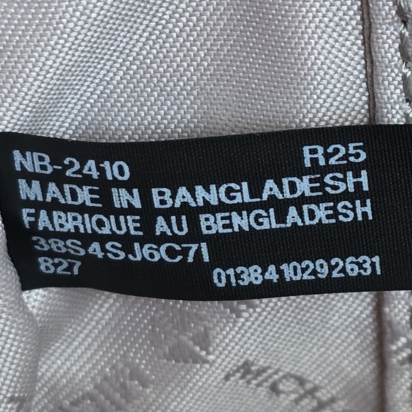 Michael Kors Airplane Logo Large White Crossbody - Picture 6 of 8